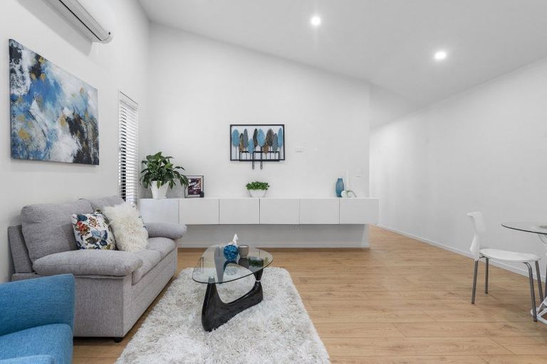 Photo of property in 3b Matakohe Road, Westgate, Auckland, 0814