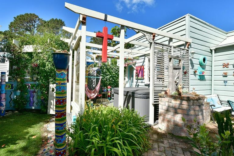 Photo of property in 2b Mcleod Street, Helensville, 0800
