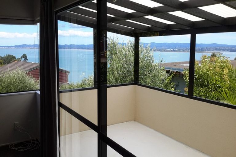 Photo of property in 26 Mayall Avenue, Beach Haven, Auckland, 0626