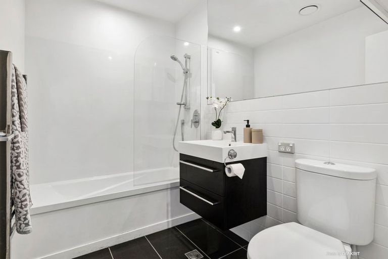 Photo of property in 19/8u Thatcher Crescent, Crofton Downs, Wellington, 6035