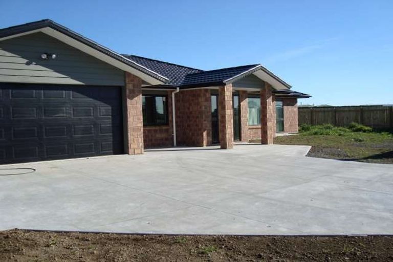 Photo of property in 2 Reremoana Close, Hawera, 4610