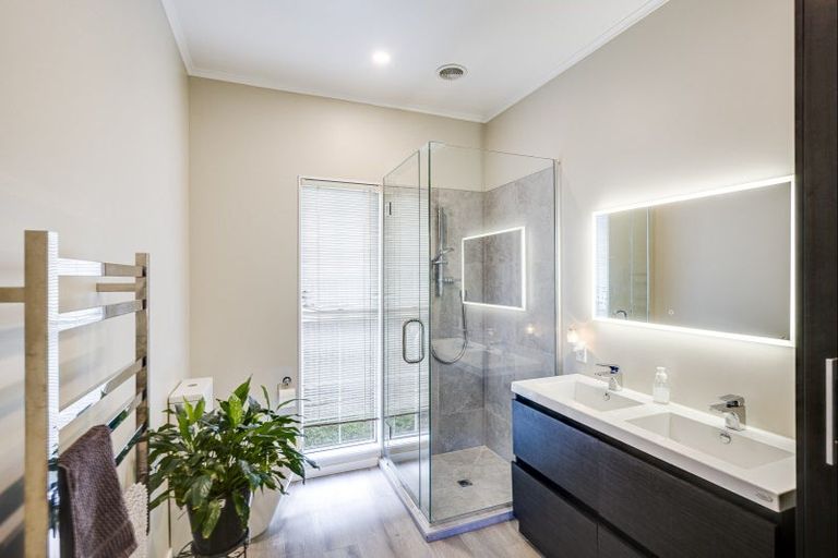 Photo of property in 62 Avenue Road, Greenmeadows, Napier, 4112