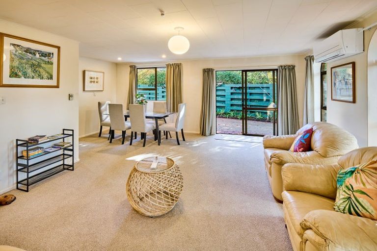 Photo of property in 4b Blundell Way, Heretaunga, Upper Hutt, 5018