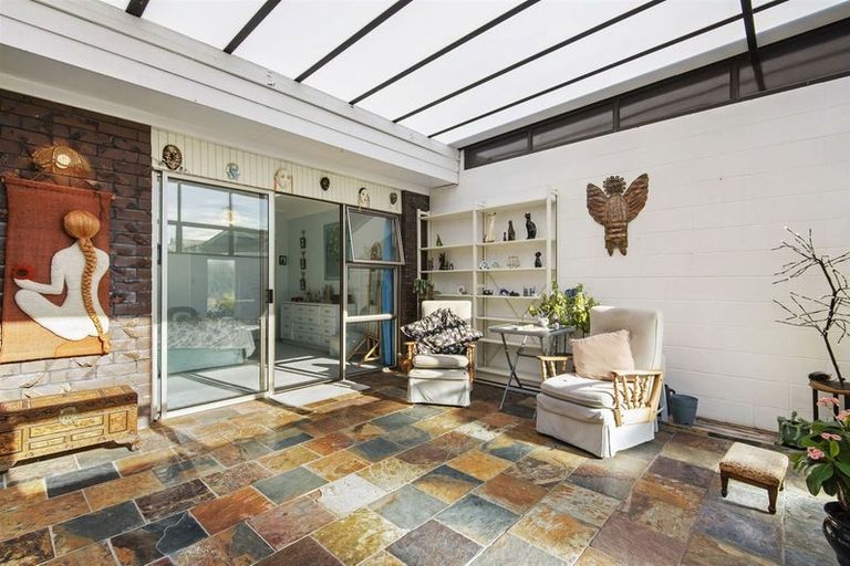 Photo of property in 2/178 Stapleford Crescent, Browns Bay, Auckland, 0630