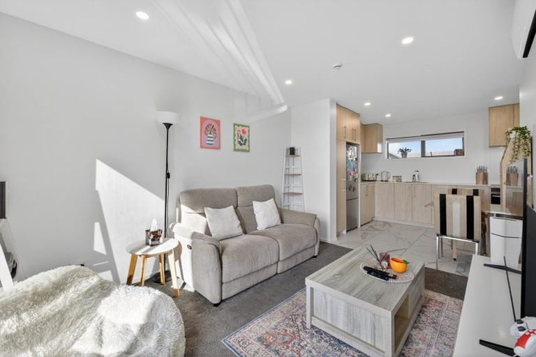 Photo of property in 5/231 Marine Parade, New Brighton, Christchurch, 8061