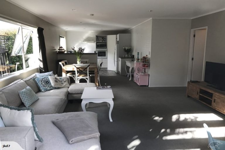 Photo of property in 1/44 Nile Road, Milford, Auckland, 0620