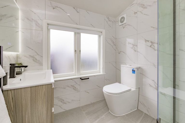 Photo of property in 1/2 Hunua Road, Papakura, 2110