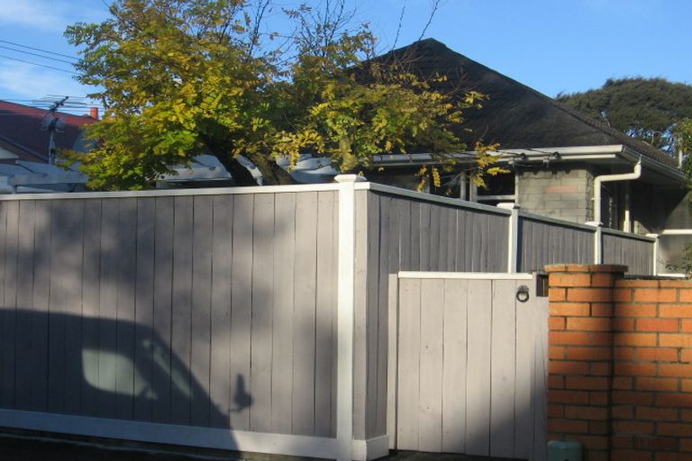 Photo of property in 2/50 Hautana Street, Woburn, Lower Hutt, 5010