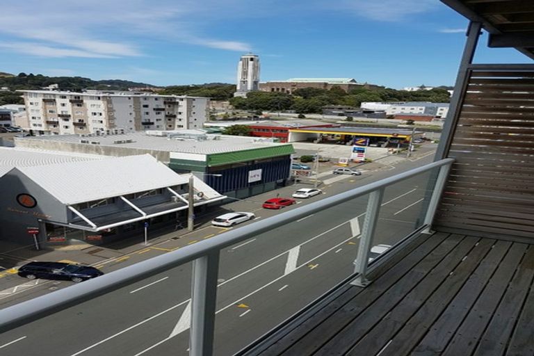 Photo of property in The Peak Apartments, 1001/170 Taranaki Street, Te Aro, Wellington, 6011