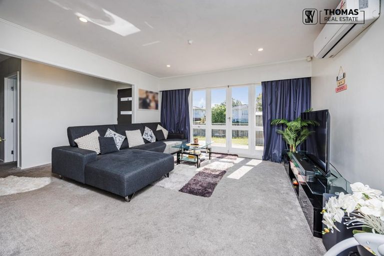 Photo of property in 10 Gainsborough Street, Manurewa, Auckland, 2102