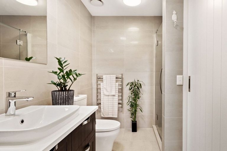 Photo of property in 186 Landmark Terrace, Orewa, 0931