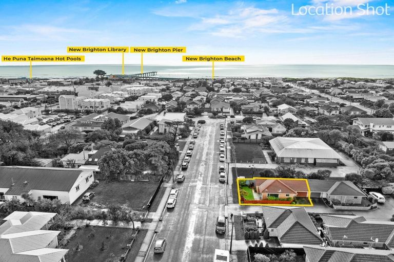 Photo of property in 1/19 Collingwood Street, New Brighton, Christchurch, 8061