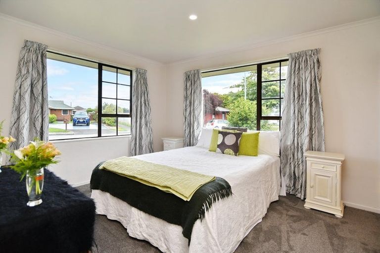 Photo of property in 18 Harrall Place, Kaiapoi, 7630