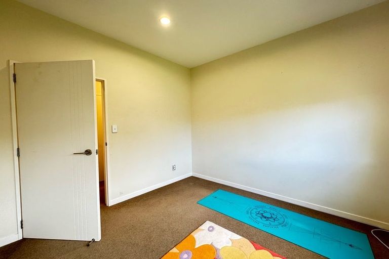 Photo of property in 21 Hornbill Drive, Fairview Heights, Auckland, 0632