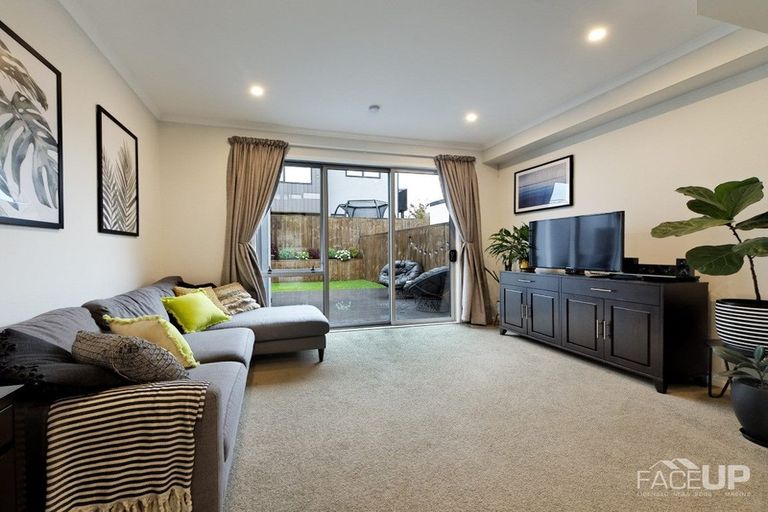 Photo of property in 43 Mapou Road, Hobsonville, Auckland, 0616