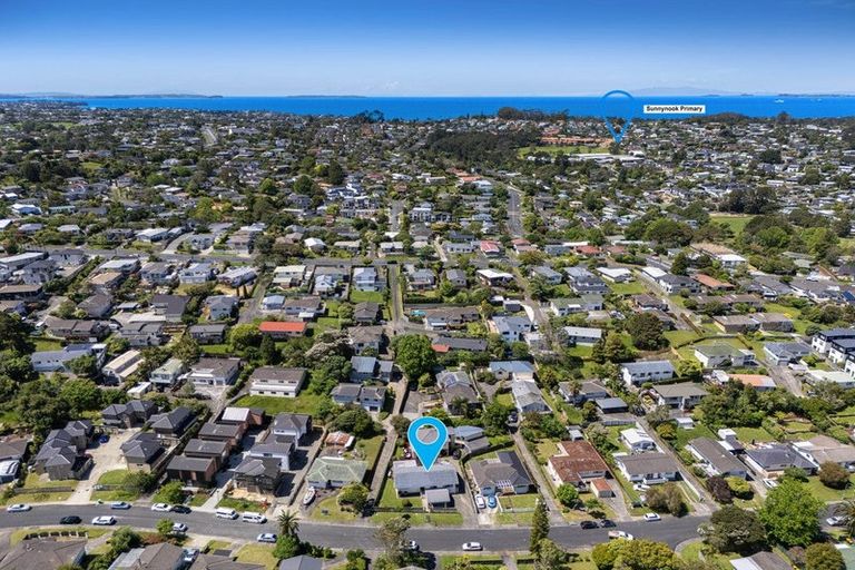 Photo of property in 1/63 Salamanca Road, Sunnynook, Auckland, 0620