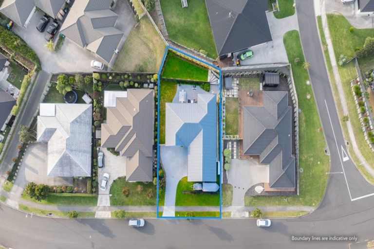 Photo of property in 32 Ballintoy Park Drive, Welcome Bay, Tauranga, 3175