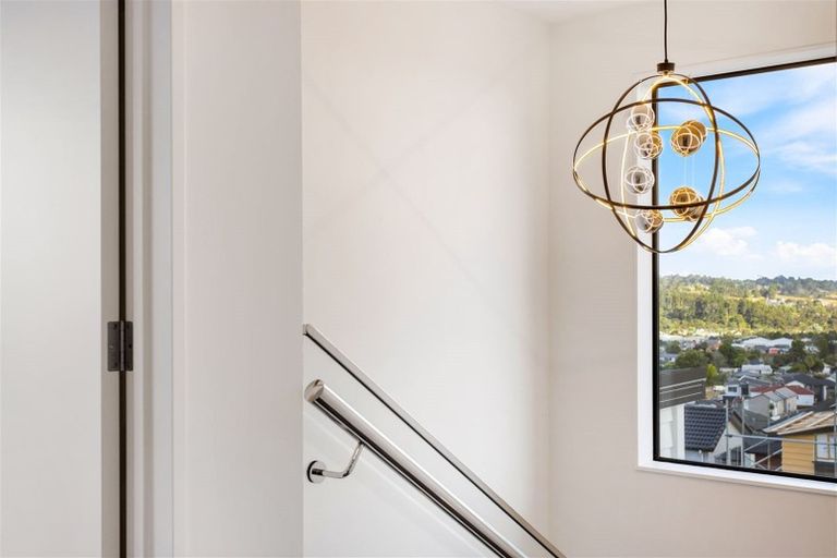 Photo of property in 3 Matuka Lane, Ranui, Auckland, 0612