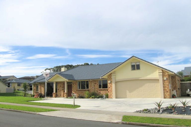 Photo of property in 1 Palm Grove Drive, Western Heights, Hamilton, 3200