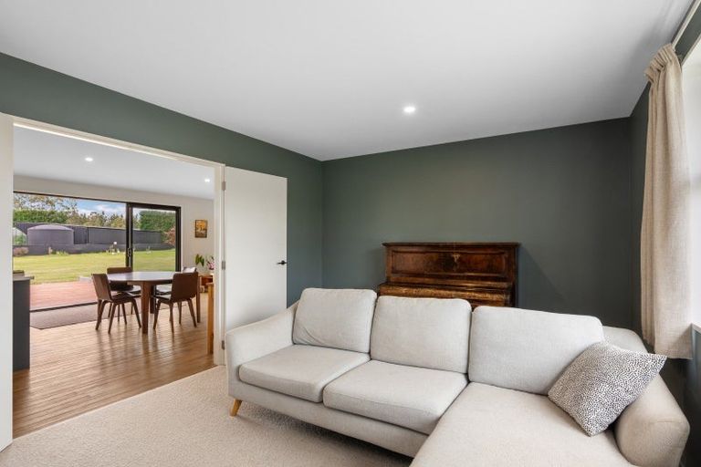 Photo of property in 8 Walford Way, Darfield, 7571