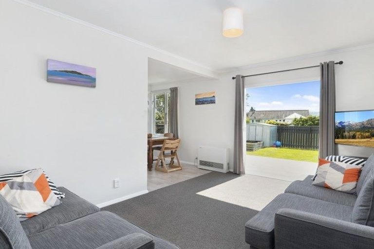 Photo of property in 6 Keys Street, Naenae, Lower Hutt, 5011