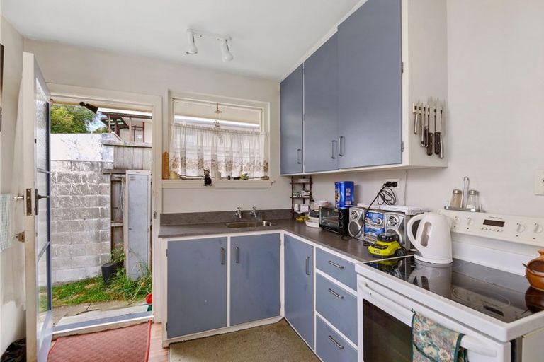 Photo of property in 2/355 Worcester Street, Linwood, Christchurch, 8011
