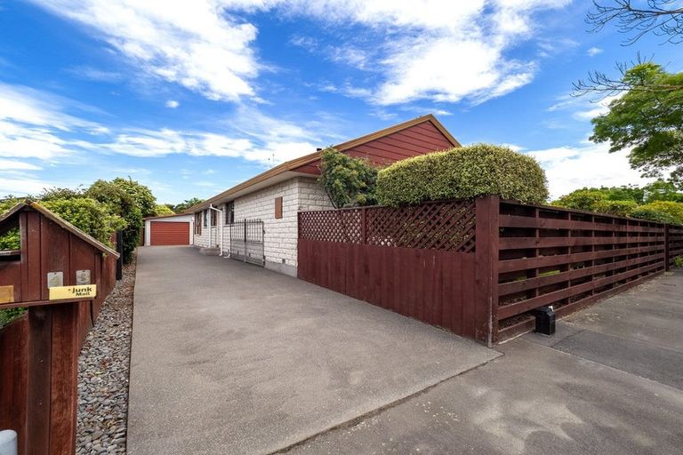 Photo of property in 43 Kildare Street, Northwood, Christchurch, 8051