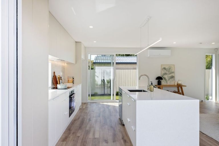 Photo of property in 3/499 Durham Street North, St Albans, Christchurch, 8014