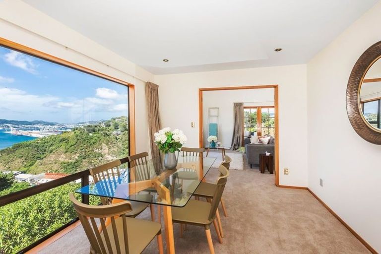 Photo of property in 65 Rama Crescent, Khandallah, Wellington, 6035