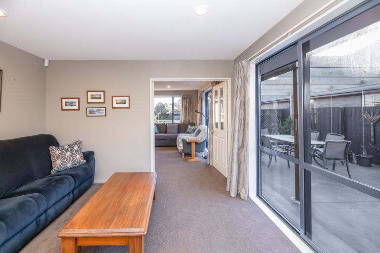 Photo of property in 18 Durrell Way, Rolleston, 7614