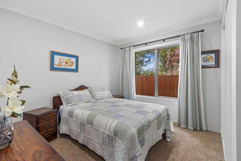 Photo of property in 92 Halberg Street, Dallington, Christchurch, 8061