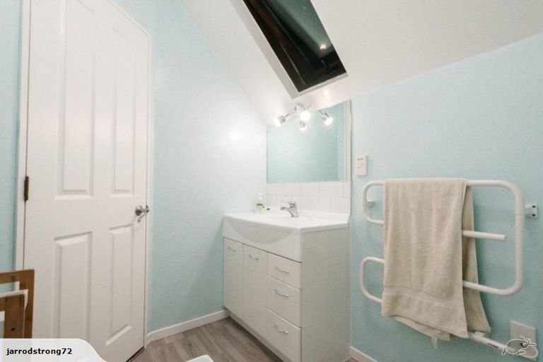 Photo of property in 33u9 Hiropi Street, Newtown, Wellington, 6021