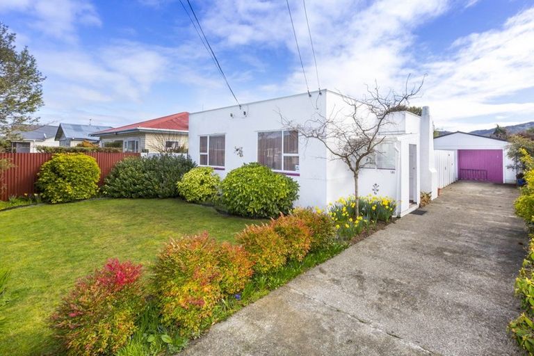 Photo of property in 98 Miro Street, Trentham, Upper Hutt, 5018