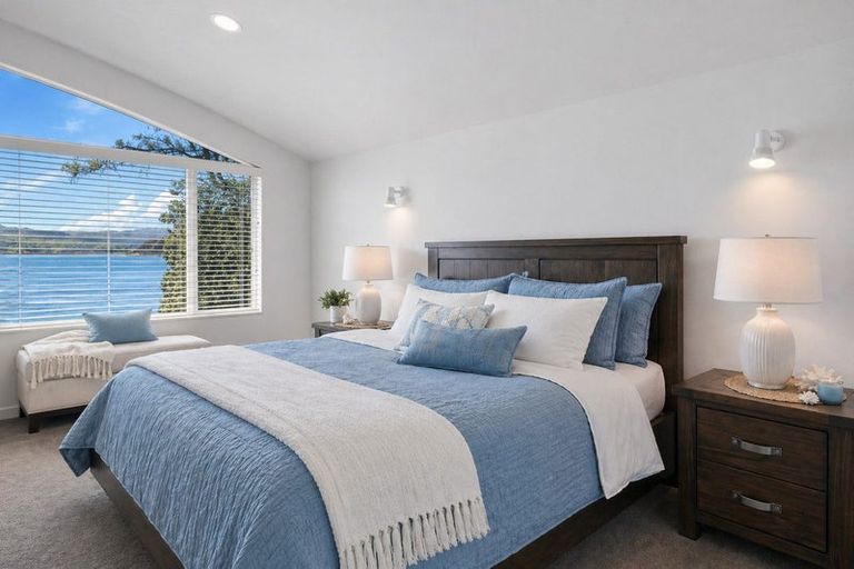 Photo of property in 85 Paremata Road, Paremata, Porirua, 5024