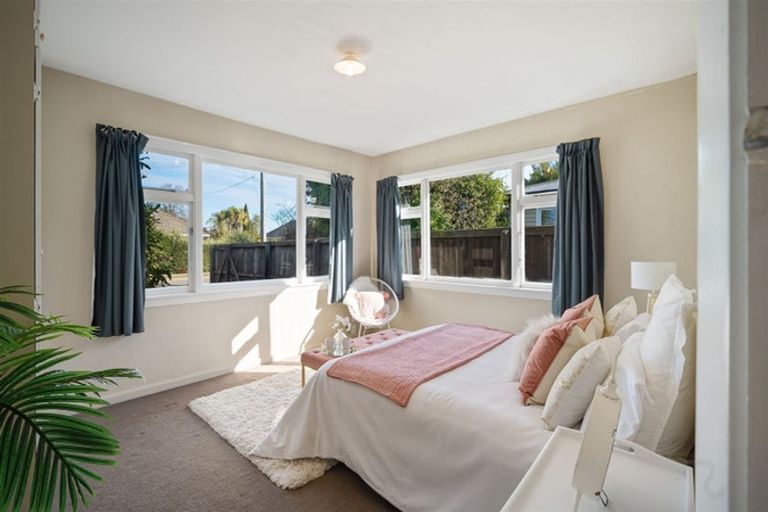 Photo of property in 19 Moreland Avenue, Papanui, Christchurch, 8053