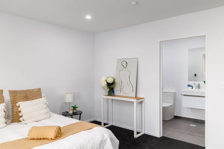 Photo of property in 11 Malaga Crescent, Harewood, Christchurch, 8051