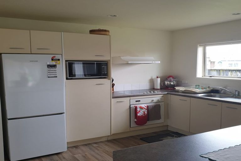 Photo of property in 11/15 O'sullivan Place, Waiuku, 2123