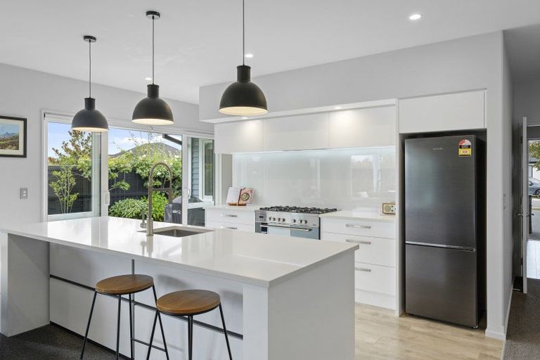 Photo of property in 1 Blade Mews, Prebbleton, 7604