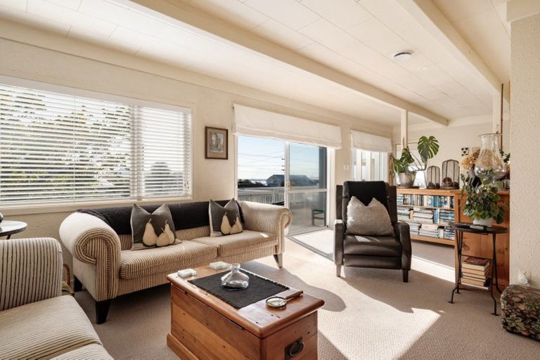 Photo of property in 43 Hinewa Road, Otumoetai, Tauranga, 3110