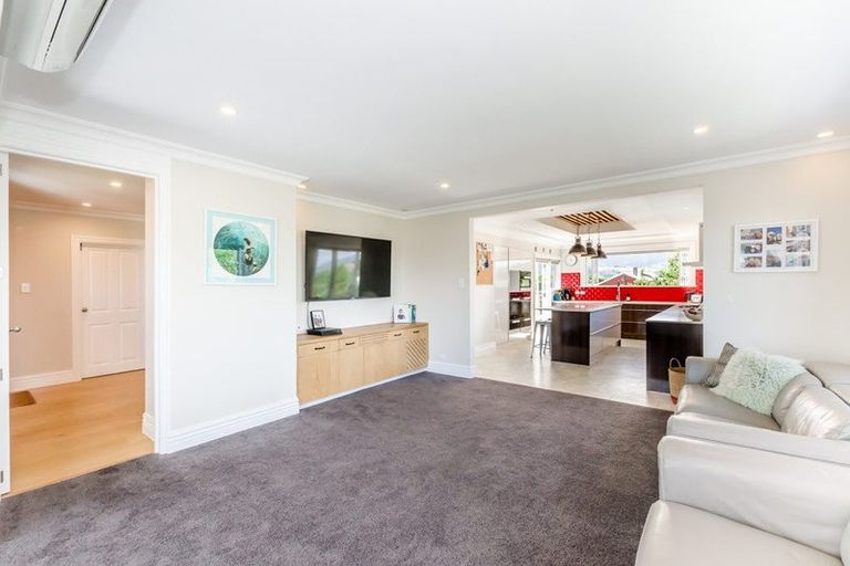 Photo of property in 12 Gray Avenue, Paraparaumu Beach, Paraparaumu, 5032