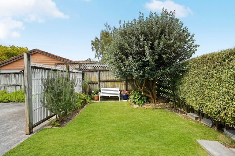 Photo of property in 16 Flynn Road, Hillcrest, Hamilton, 3216