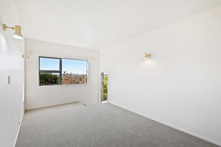 Photo of property in 417 Paremoremo Road, Paremoremo, Auckland, 0632