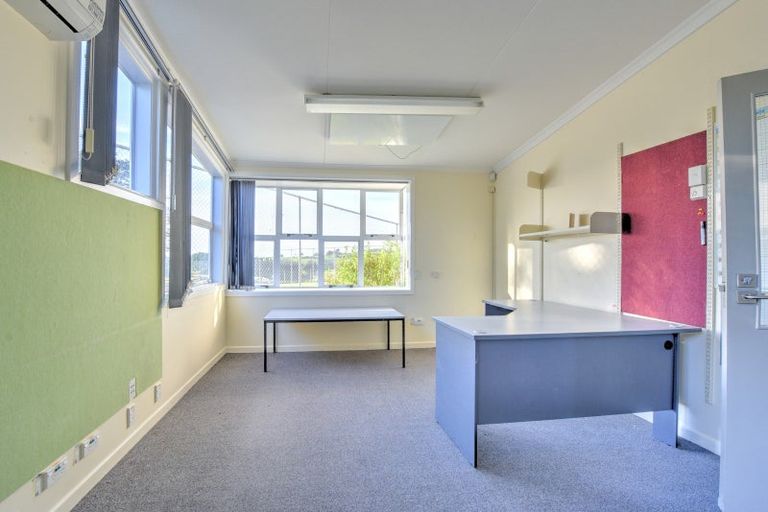 Photo of property in 22 Glenham School Road, Glenham, Wyndham, 9891