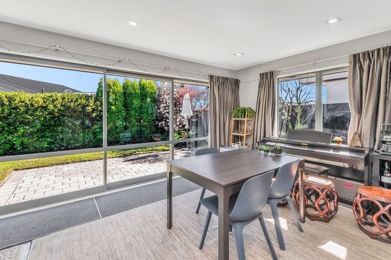 Photo of property in 21 Hamill Road, Halswell, Christchurch, 8025