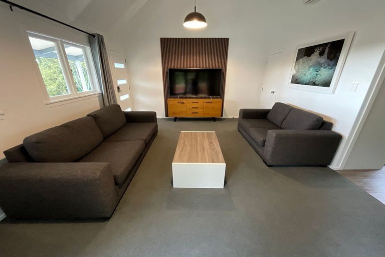Photo of property in 1/24 Halder Place, Torbay, Auckland, 0632