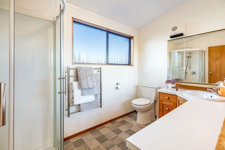 Photo of property in 6 Huntington Lane, West End, Palmerston North, 4410