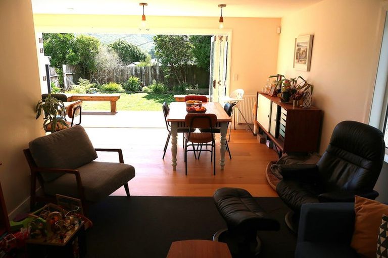 Photo of property in 84 Mills Road, Brooklyn, Wellington, 6021