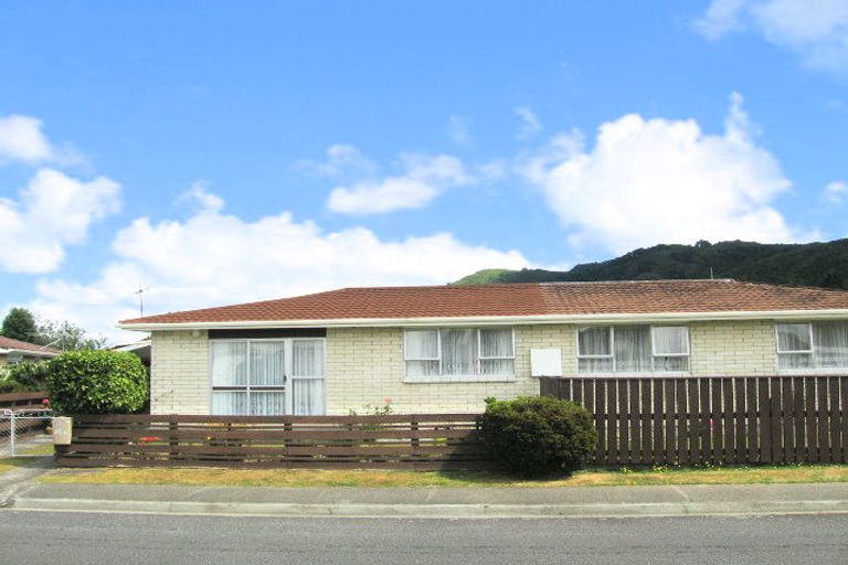 Photo of property in 39f2- Shanly Street, Brown Owl, Upper Hutt, 5018