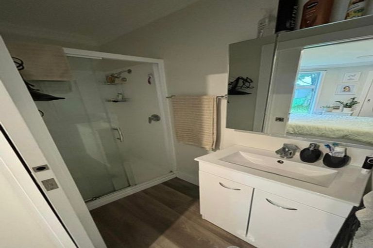 Photo of property in 87b Kelburn Parade, Kelburn, Wellington, 6012