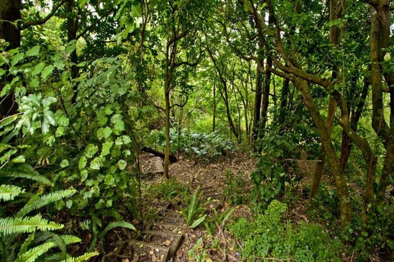 Photo of property in 85 Exmouth Road, Northcote, Auckland, 0627